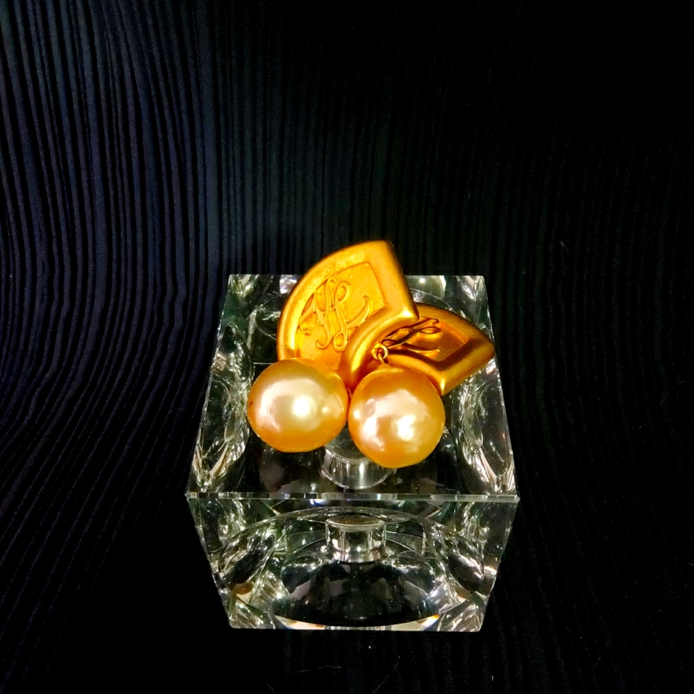 Earring